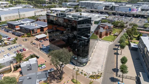 9 Iris Rd, Bedfordview