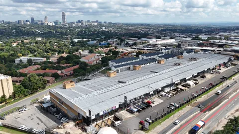 Sandton Clearance Centre | Freeway Centre, Cnr Louis Botha & Arkwright Ave, Wynberg
