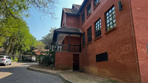 37 Peter Place, Bryanston