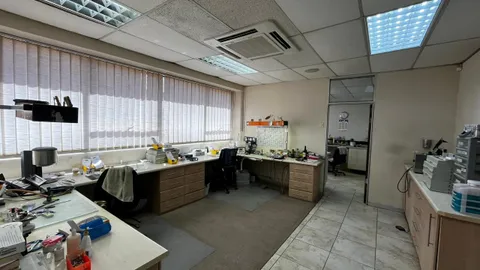 MedPark - 12 Peter Place, Bryanston