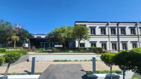 Sandhurst Office Park, Cnr Rivonia & Harrow Road, Sandhurst