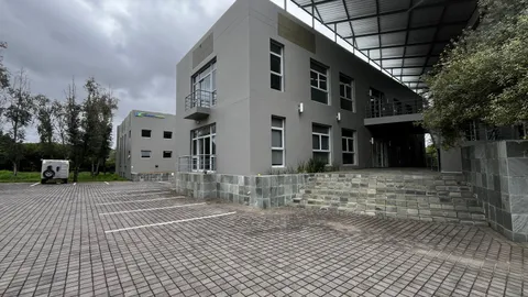 1 Cedar Lake Boulevard, Broadacres