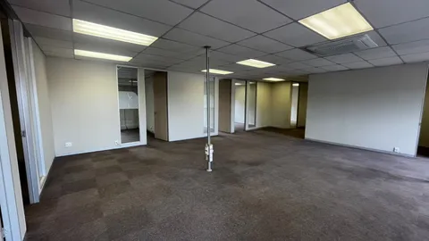 Waterford Office Park, Cnr Witkoppen & Waterford dr, Fourways