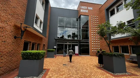 Ballyoaks Office Park, 35 Ballyclare Drive, Bryanston