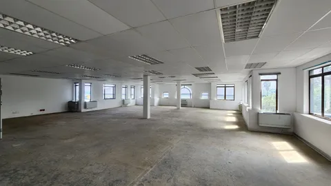 Hyde Park Lane, 407 Hyde Ln