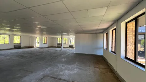 Howick Mews, 1342 Howick Close, Waterfall Park, Vorna Valley