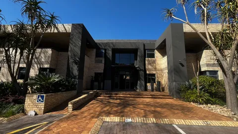 Northdowns, 17 Georgian Crescent, Bryanston