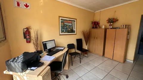 Neat 388m² Factory For Sale in Secure Alrode South Park