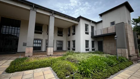 Eton Office Park,Cnr Sloane and Harrison Avenue, Bryanston