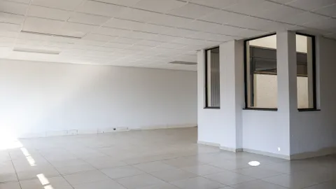 5 Skeen Blvrd, Bedfordview