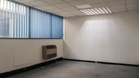  5 Skeen Blvrd, Bedfordview