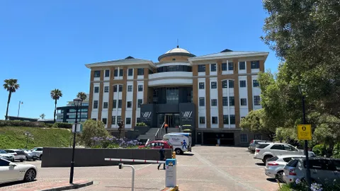 1 Waterhouse Place, Century Boulevard, Century City