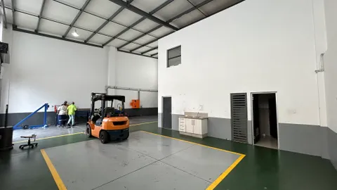 1 Quartz Dr, Kya Sand