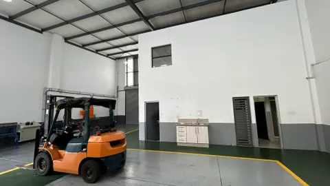 1 Quartz Dr, Kya Sand