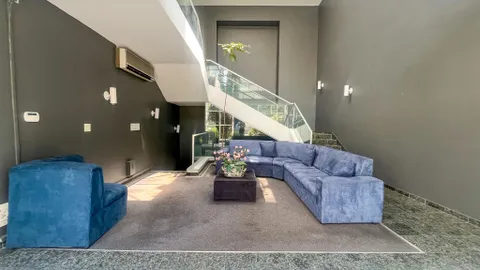 45 Empire Rd, Parktown