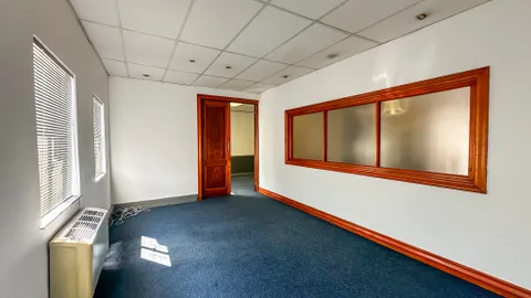 Hanover Square, Corner Hendrik Potgieter & 7th Avenue, Edenvale