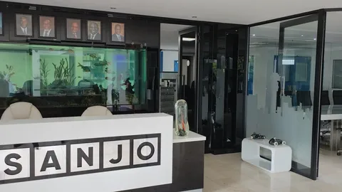 Sanjo House, 5 Commerce Pl, Eastgate