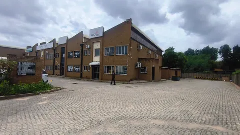 1 Krag Street