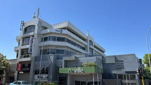 De Ville Shopping Centre, Durbanville