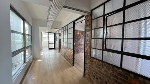 62 Roeland & 64 Roeland Street - Pentagon Place, Cape Town