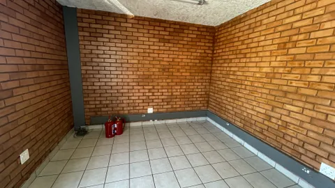 Edison Square, 137 Edison Cres, Centurion, Gauteng