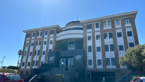 1 Waterhouse Place, Century Boulevard, Century City