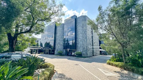 20 Skeen Blvd, Bedfordview - Mcleary House