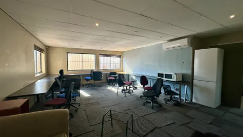 Golden Manor Building