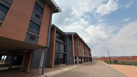 Olive Wood Hub Warehousing