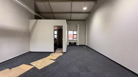 Olivewood Hub - Corner R21 and R25 Kempton Park 