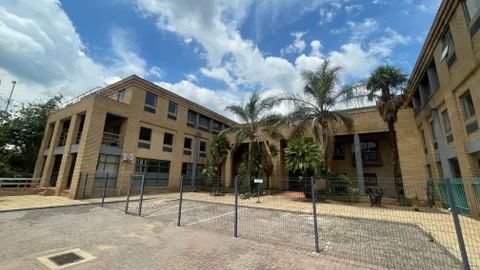 11 Pioneer Road