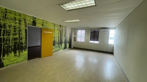 Van Dyk Business Park, Van Dyk Road