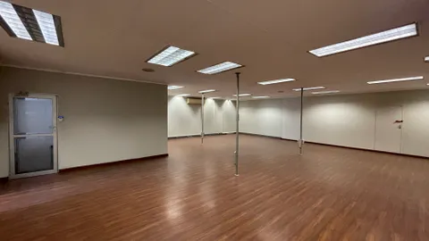 Van Dyk Business Park, Van Dyk Road