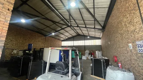 6 Wolverhamton street