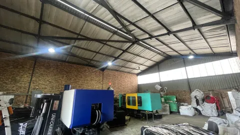 6 Wolverhamton street