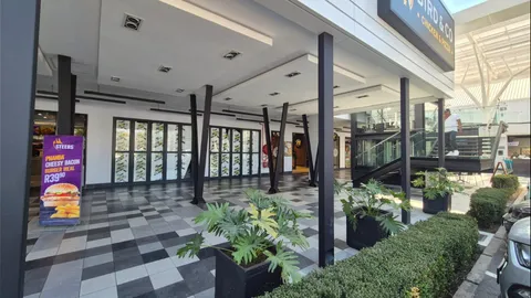 Pinnacle Walk Shopping Centre