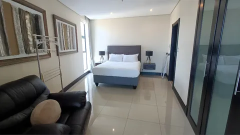 Premium Lifestyle Apartment with Coastal Views On Auction: Section 194 Pearls of Umhlanga, Umhlanga Rocks