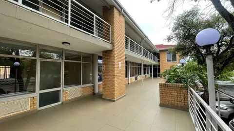 Greenoaks Office Park, Cnr Bekker Rd & Gregory Ave, Vorna Valley