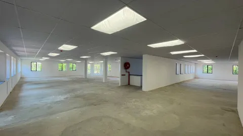 photo_1_2025-10-15_18-01-49