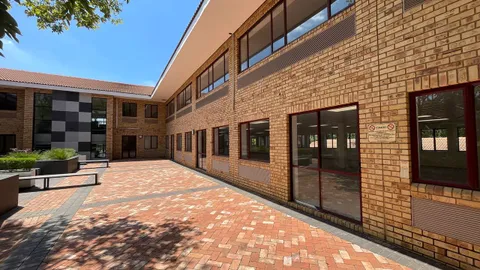 Kernrick House, 253 Howick Cl, Vorna Valley