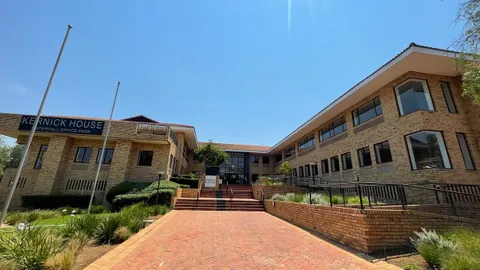 Kernick House, 253 Howick Cl, Vorna Valley