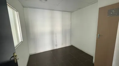 photo_4_2025-10-13_11-47-49