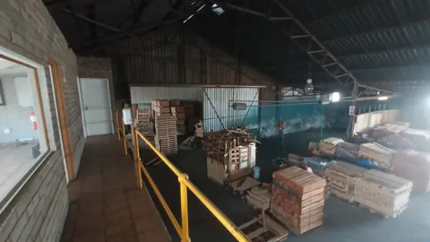 Warehouse to let in Alrode (74).jpg