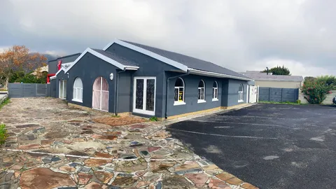 300 Main Road, Tokai