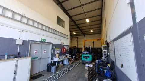 2 on London, Brackengate Business Park