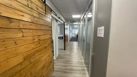 Regent House, 99 Jip De Jager Dr