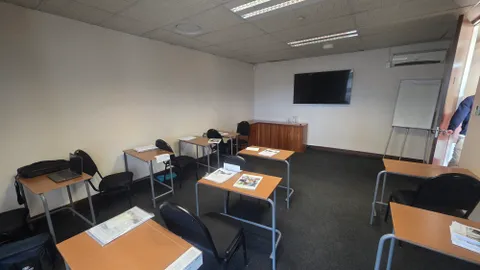 Warehouse to let in Driehoek (2).jpg