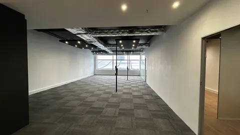 suite 503, The Point (12).JPEG