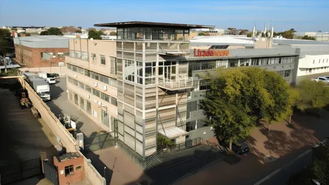 93% Tenated Office On Auction: 42 Andries Street, Wynberg