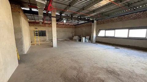 Warehouse to let in Jet Park (7).jpeg